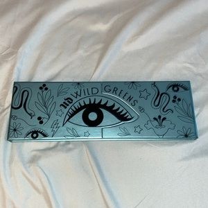 brand new urban decay wild greens eyeshadow palette